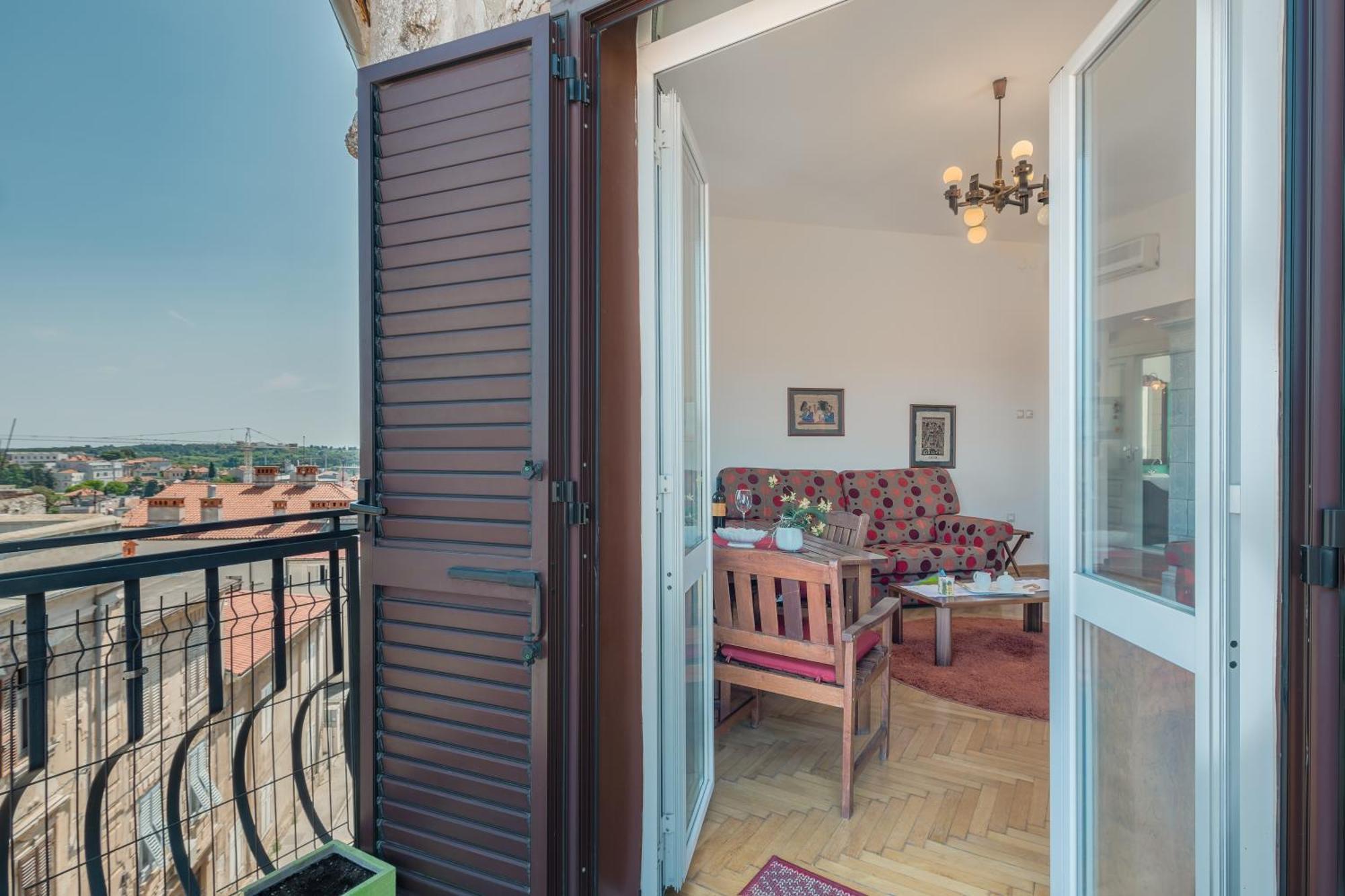 Apartment Seagull Pula Exterior foto